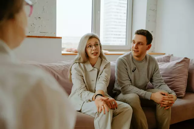 Die Beratung soll sich an alle richten: Erwachsene, Kinder, Jugendliche, Seniorinnen und Senioren, Eltern und Paare.
 | Foto: Polina Zimmermann/Pexels