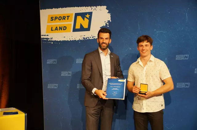 Oliver Latzelsberger, Union Pottenstein: Leichtathletik, Stabhochsprung Halle | Foto: Schmatz