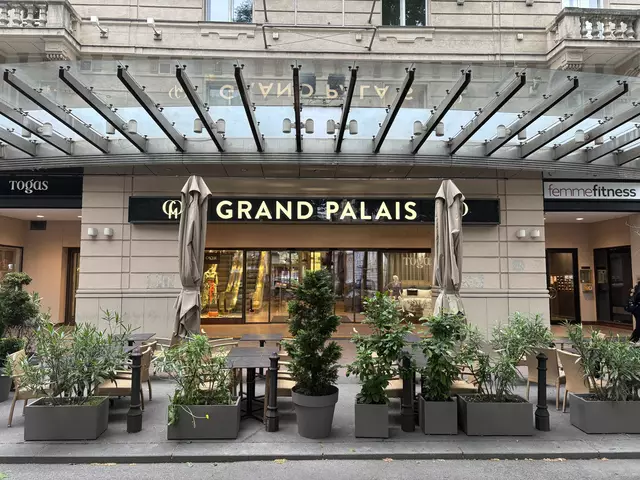 Die Verbindung zum Grand Palais soll künftig gekapt werden. | Foto: Fabian Franz/MeinBezirk