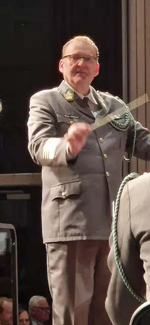 Das gemeinsame Konzert mit der Militärmusik Niederösterreich und den „Alten Kameraden“ im Musium Reinsberg war ein großartiger Erfolg. Im Bild Obst Prof. Mag. Adolf Obendrauf. | Foto: Gerald Prüller Cleanhill Studios