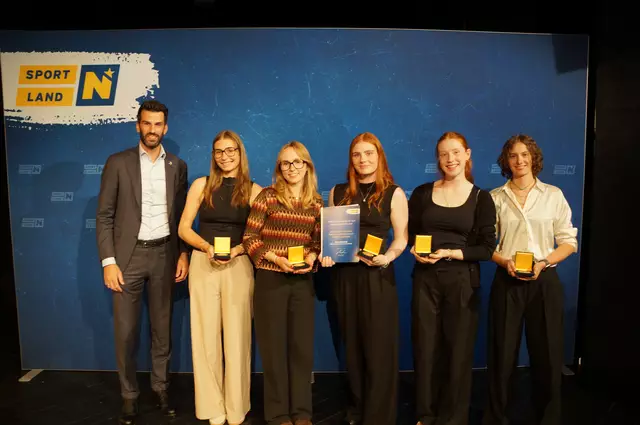 Softball Bundesliga- Crazy Chicklets, Erster Wiener Neustädter Baseball- und Softballverein Union Diving Ducks | Foto: Schmatz