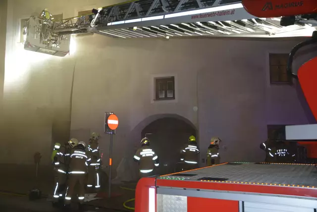 The exact cause of the fire is currently still the subject of police investigations. | Photo: Hallein volunteer fire brigade