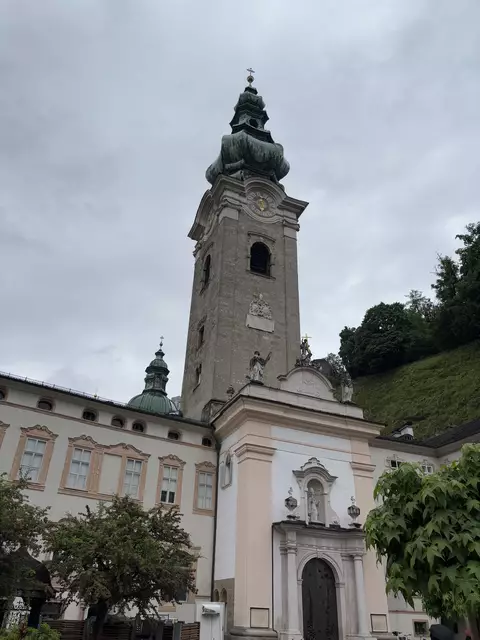 Der Kirchturm von St. Peter. | Foto: Schrofner