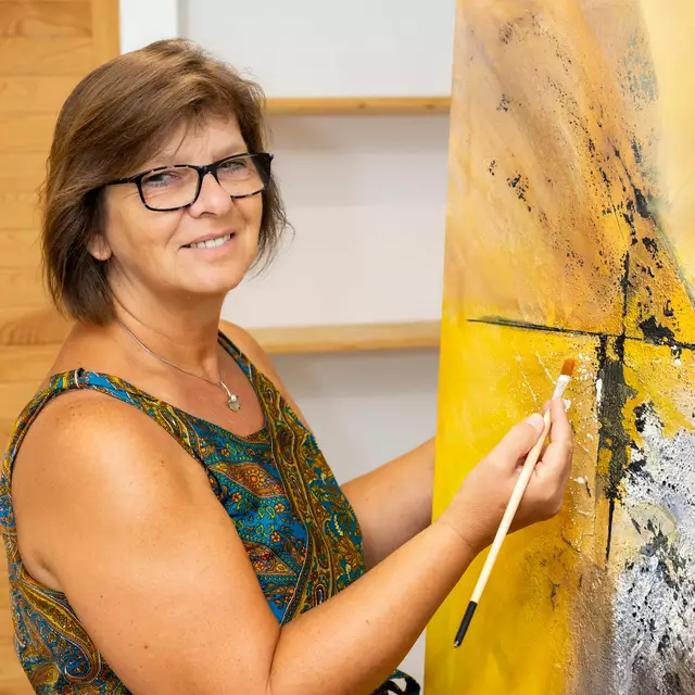 In der nächsten Ausstellung zeigt Elisabeth Leyrer ihre Leidenschaft für Farben. | Foto: Elisabeth Leyrer