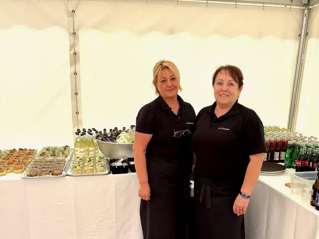 Die netten Damen vom Catering des GH Ederer | Foto: MeinBezirk/M.Wilfurth