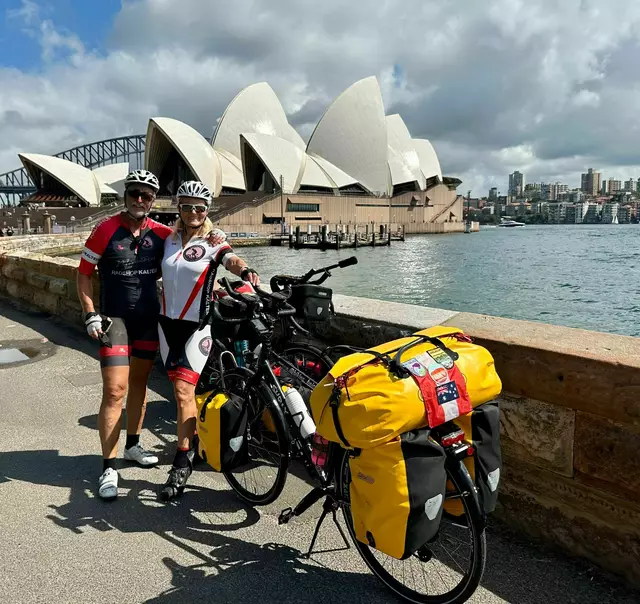 Vollbepackt in Australien. | Foto: Biking Baiers