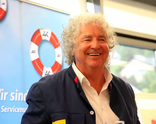 Der Osttiroler Künstler Prof. Hans Salcher hat als Maler und Autor international Anerkennung erreicht.
