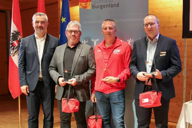 Sportlandesrat Heinrich Dorner mit Herbert Wagner (Polizeisportverein Eisenstadt), Robert Szuppin (Polizeisportverein Burgenland) und Richard Zechmeister (UNION Eisenstadt)
| Foto: Landesmedienservice