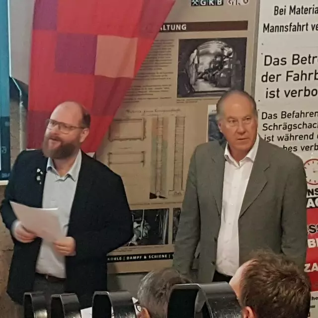 Durch das Programm moderierten FSG-Betriebsrat und Gemeinderat von Maria Lankowitz Harry Wagner (li), sowie FCG-Betriebsrat und ÖAAB-FCG Arbeiterkammerrat Peter Kirchengast (re).  | Foto: ÖGB-StZR