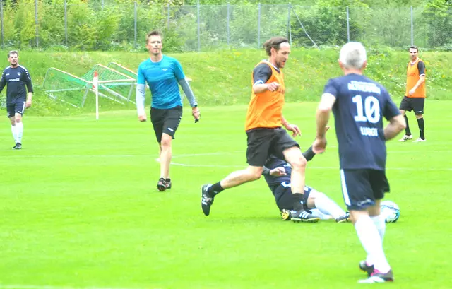 Matthias Hattenberger (Mi.) war nicht zu stoppen. | Foto: Kogler