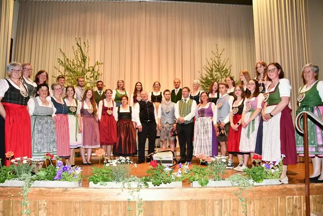 Große Aufmerksamkeit und Zustimmung galt dem Projektchor Singgemeinschaft mit der Landjugend in St. Veit in der Gegend. | Foto: Anita Galler