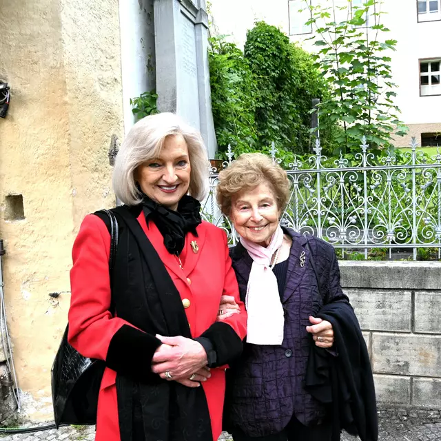 Doris und Inge Grasser