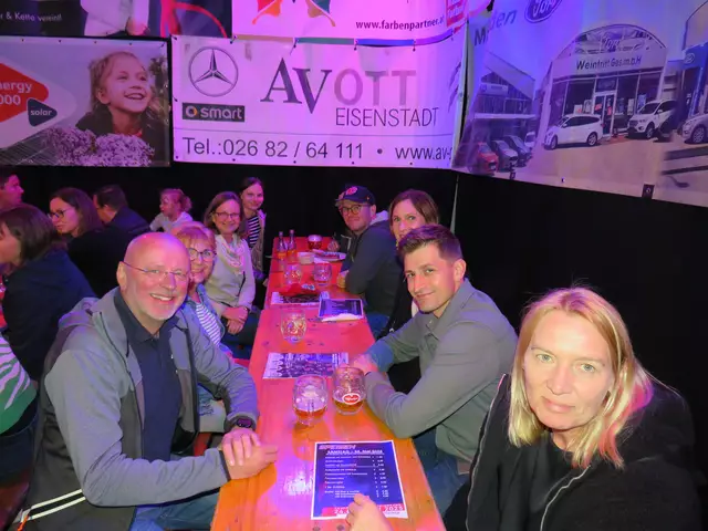 Ausgelassene Stimmung am Festgelände. 