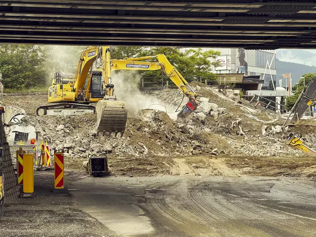 Die alte Brücke beim Autobahnzubringer Innsbruck Ost wurde abgerissen. | Foto: zeitungsfoto.at