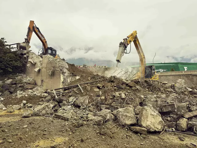 Die alte Brücke beim Autobahnzubringer Innsbruck Ost wurde abgerissen. | Foto: zeitungsfoto.at