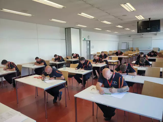 Die Ausbildung im Feuerwehrhaus Preinsbach dauerte von Februar bis Mai.  | Foto: Bkdo Amstetten / Zarl