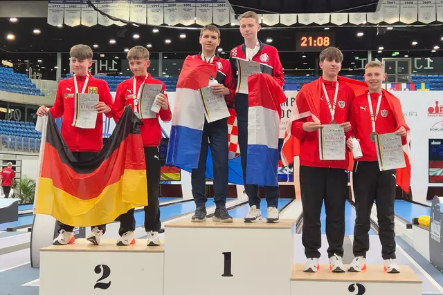 Deutschland mit Felix Schmidt &amp; Maximilian Strauss, Weltmeister Kroatien mit Petar Stefok &amp; Luka Jakovina, und unsere Bronzenen Jonas Plaukovits und Rafael WALDHAUSER | Foto: ©ÖSKB, Genehmigung liegt vor