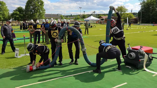 65 Bewerbsgruppen zeigten am Sportplatz Grafenschachen ihr Können. | Foto: Bezirksfeuerwehrkommando Oberwart/Alexander Flaschberger