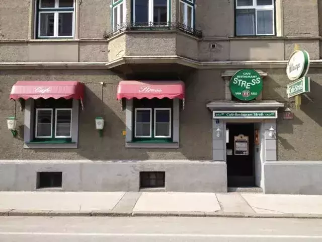 Ein Bild aus vergangenen Tagen, das Café Stress. | Foto: MeinBezirk