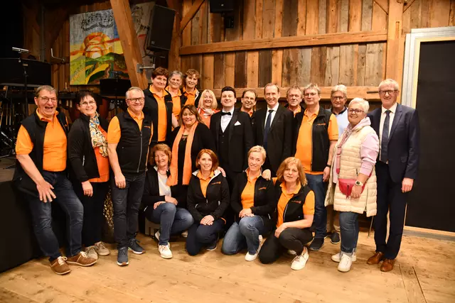 Das "Schnopfi-Team" bedankt sich herzlich für Ihren Besuch und den wundervollen Abend im Stadl! | Foto: Erika Ganglberger