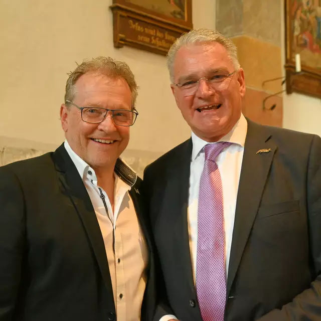 Obmann Sepp Pleikner und Bürgermeister Alex Thoma