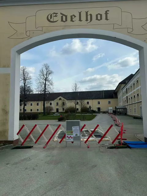 Die Landwirtschaftliche Fachschule wurde aufgrund einer Bombendrohung kurzzeitig geräumt. | Foto: Archivbild LFS Edelhof