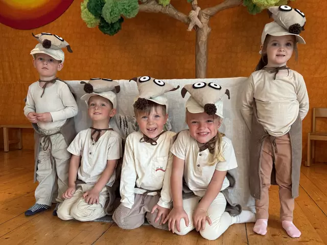 Mit dem Musical „Der Löwe in dir“ hat der Kindergarten Arnreit  gezeigt, wie viel kreative Kraft in den Jüngsten steckt – wenn man ihnen die Bühne dafür bietet. | Foto: KG Arnreit