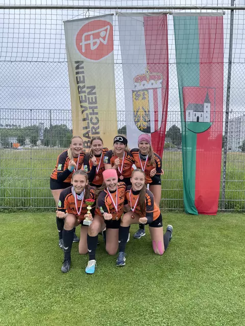 Die U18 Mannschaft mit der Bronzemedaille. | Foto: Manfred Lindorfer