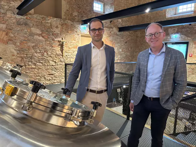 Michael Schaubmeier und Wirtschaftsdirektor Wolfgang Dobretzberger. 