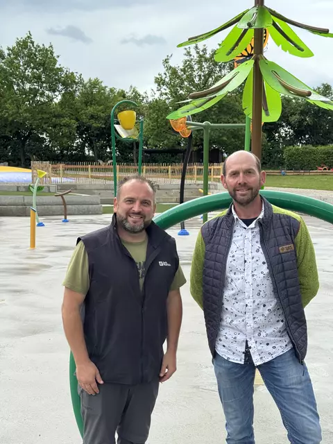 Michael Eder gibt seine Funktion als Vizebürgermeister an Clemens Kreinecker ab. | Foto: Ritzberger/ÖVP Alkoven