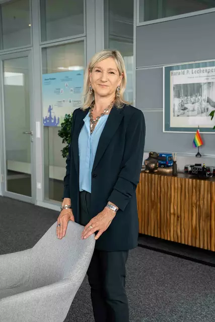 Heute ist Monika Unterholzmer stellvertretende Generaldirektorin der Wiener Stadtwerke und verantwortet die Bereiche Mobilität, Bestattung, Friedhöfe, IT und Innovation. | Foto: Martin Baumgartner