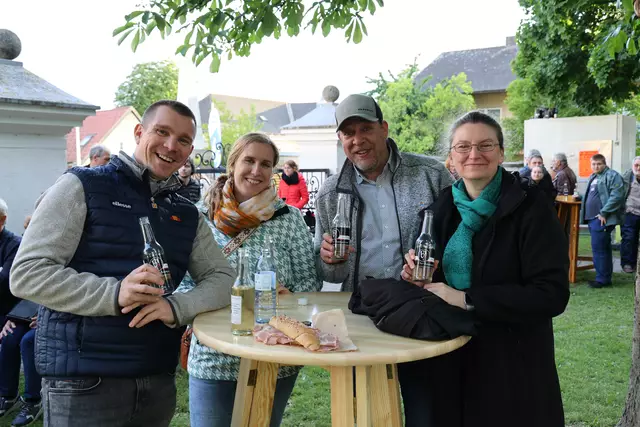 Thomas Moser, Sabine Moser, Martin Posawad, Sabine Lombersky. | Foto: Marktgemeinde Michelhausen