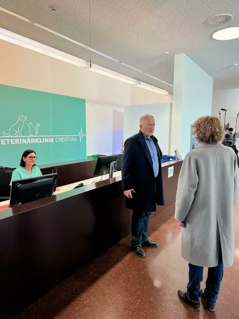 Petra Zach erhielt für den nächsten Tatort eine Gastrolle zugespielt. Im Bild mit Harald Krassnitzer und Adele Neuhauser. | Foto: ORF/ARD