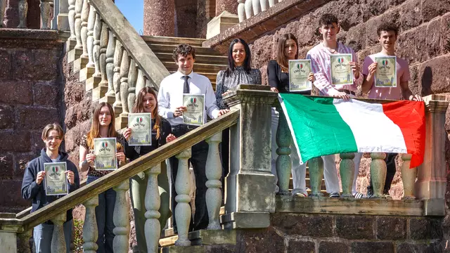 Landessieg beim Erste-Hilfe-Wettbewerb und erfolgreiche Teilnahme am heurigen Italienisch-Wettbewerb: Tanzenbergs Schüler zeigten ihr Können. | Foto: Privat