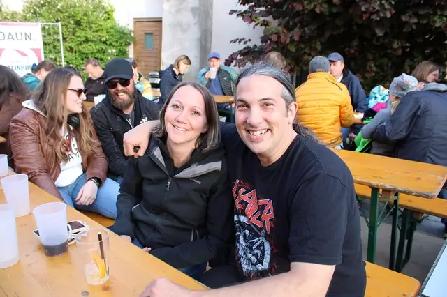 Martina und Martin kamen, um einem Freund zuzuhören
 | Foto: mc