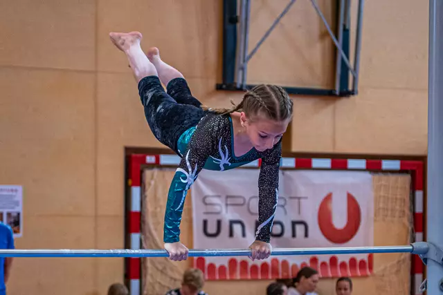 Top-Form am Reck: Die Girls zeigten, was sie können. | Foto: Wolfgang Benedik