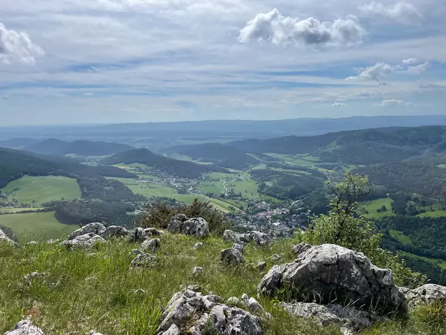 Auf der Hohen Wand ist seit 25. Mai ein Wanderer abgängig. | Foto: Santrucek