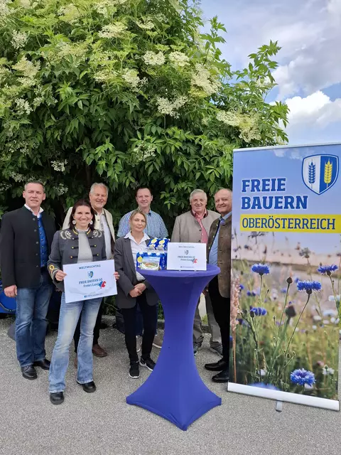 Anlässlich des Weltmilchtages wollen sich die Freiheitlichen aus Wels-Land dankbar zeigen und fordern faire Bedingungen für die heimischen Bauern. | Foto: FPÖ Wels-Land