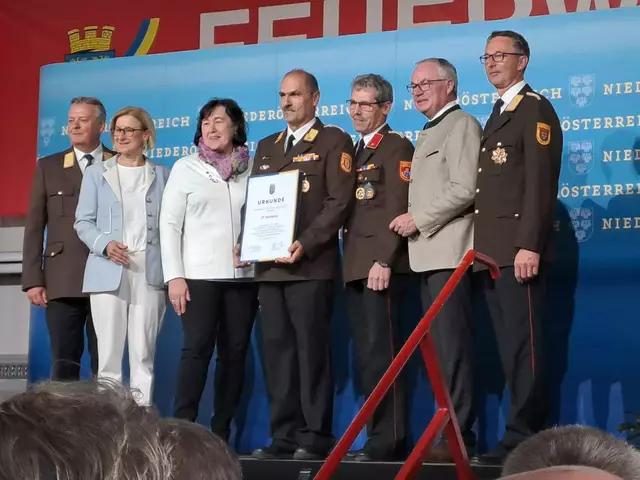 Dietmar Farafellner, Johanna Mikl-Leitner, Juliana Günther, Christian Pachler, Karl Pachler, Stephan Pernkopf, Martin Boyer | Foto: Markgemeinde Kematen