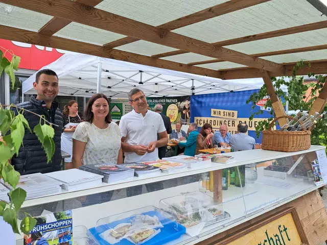 Die Ortsbauernschaft freut sich auf regen Besuch am Standl. | Foto: Bauernschaft Lohnsburg