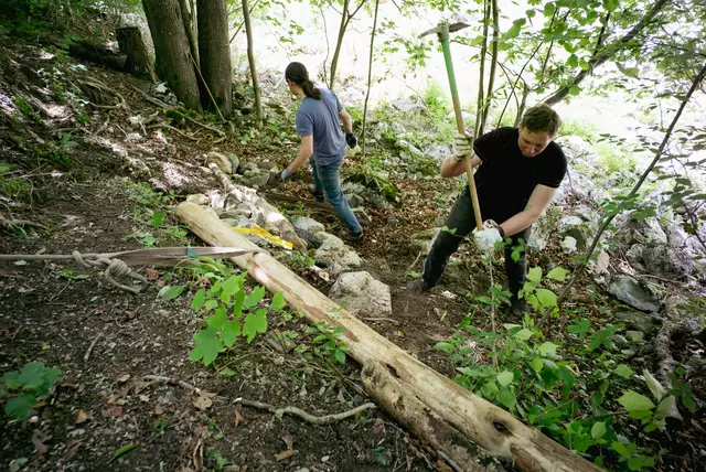 Hier geht's weiter. Aber noch ist kein Weg erkennbar. | Foto: Santrucek