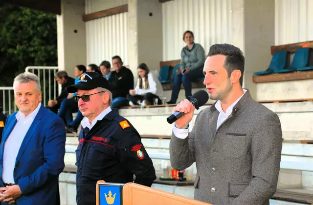 Bei der Siegerehrung des Leistungsbewerb konnten  als Ehrengäste , Landtagsabgeordneter Lukas Schnitzer und Bürgermeister Herbert Spirk begrüsst werden 