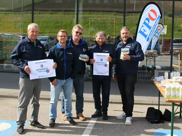 Martin Jungermann, Raimund Doppler, Manfred Lichtenwinkler, Bezirksobmann der Freiheitlichen Bauern (FB) Alois Ganglmayr und Grieskirchner Vizebürgermeister Franz Pointinger. | Foto: FPÖ Grieskirchen/Eferding