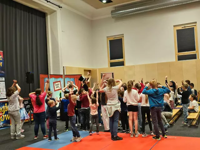 Die Kinder hatten bei den verschiedensten Attraktionen großen Spaß. | Foto: Binder