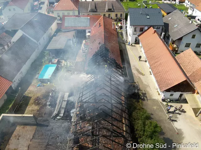 Drohnenaufnahme vom abgebrannten Wirtschaftsgebäude | Foto: Bezirksfeuerwehrkommando Oberwart/Alexander Flaschberger