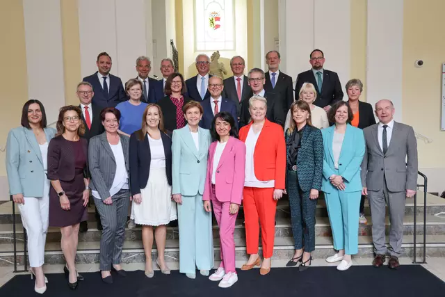 Landtagspräsidentin Brigitta Pallauf empfing ihre Amtskolleginnen und Amtskollegen bei der Konferenz der Landtagspräsidentinnen und –präsidenten im Chiemseehof.  | Foto: Land Salzburg/Franz Neumayr