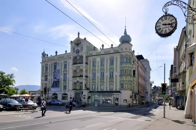 Die Durchfahrt über den Rathausplatz vom Am Graben bis zum Klosterplatz ist aufgrund von Bauarbeiten gesperrt. | Foto: MTV Ferienregion Traunsee