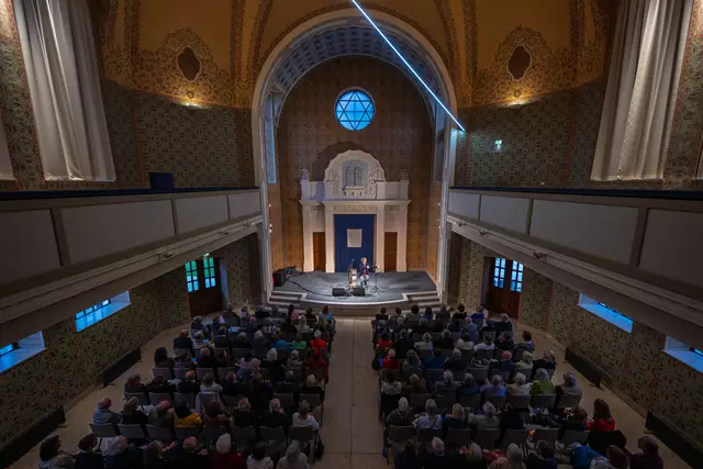 Aliosha Biz: Geige, Worte, Samples und Beats in der Ehemaligen Synagoge | Foto: Sascha Osaka, osaka.at / Jewish Weekends