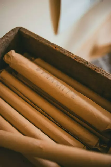 Drohungen mit Sprengstoff (Symbolbild) blieben den höheren Schulen bisher erspart. Die LBS Neunkirchen wurde allerdings bedroht. | Foto: Erik Mclean/Unsplash