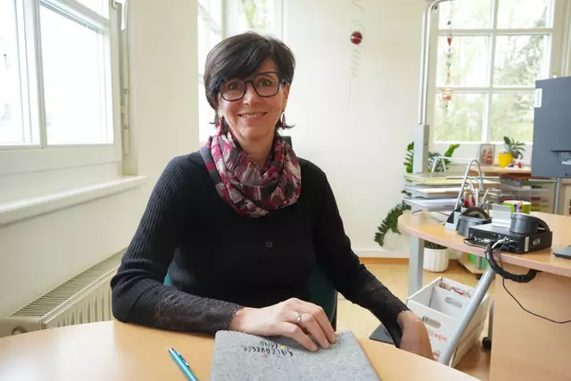 Manuela Bacher, die Geschäftsführerin von Salzburger Seenlandtourismus, sprach über den Saisonauftakt im Salzburger Seenland. | Foto: Emanuel Hasenauer